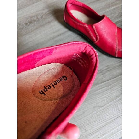 Geoeleph Red Leather Comfort Lightweight Slip On Shoes size 7.5 - Picture 5 of 6